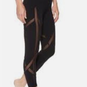 ALO Yoga High-Waist Laced Capri Contour Cool Black XS